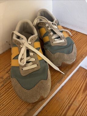 New balance Retro Runner unisex 237 Sneakers in green, Tan & Yellow m 7.5/w 9